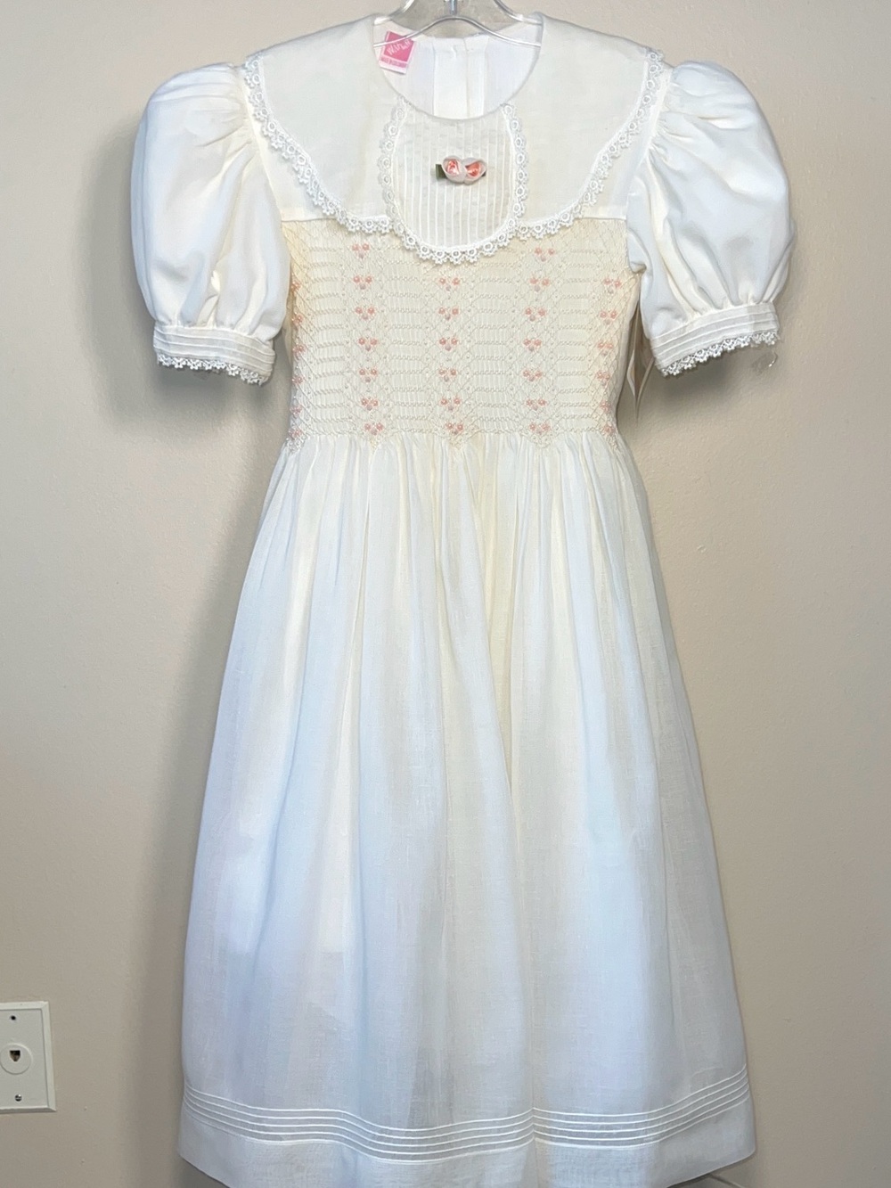 VTG Will beth Classic White Girls' Smocked Dress with Lace Collar NOS Rare Sz.14